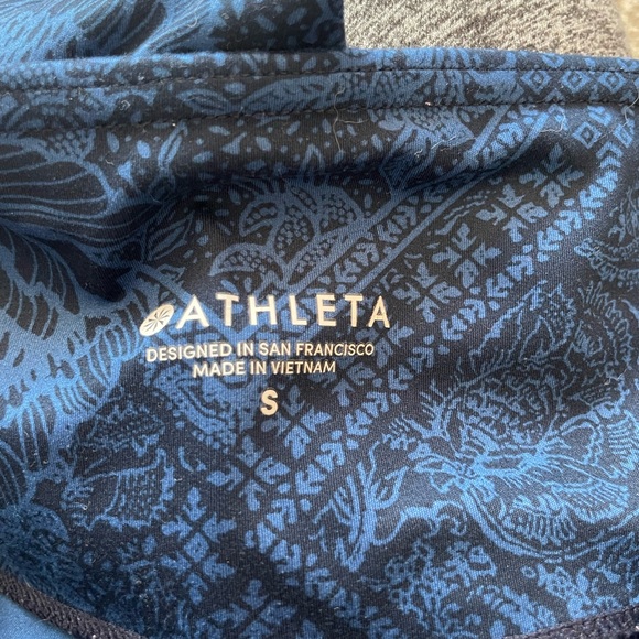 Two Athleta 7/8 tights - Picture 5 of 8